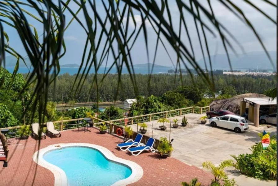 Auguste Holiday Residence Anse Etoile Экстерьер фото